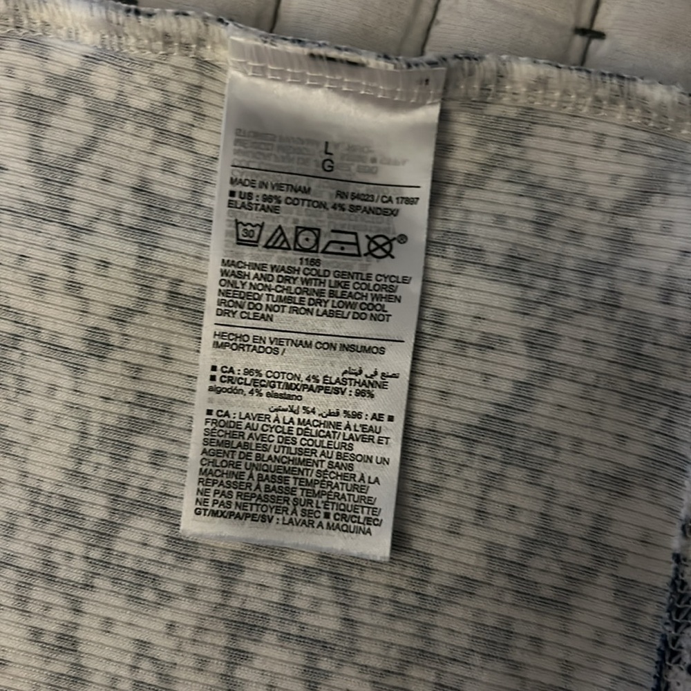Old Navy Tank - Picture 5 of 5